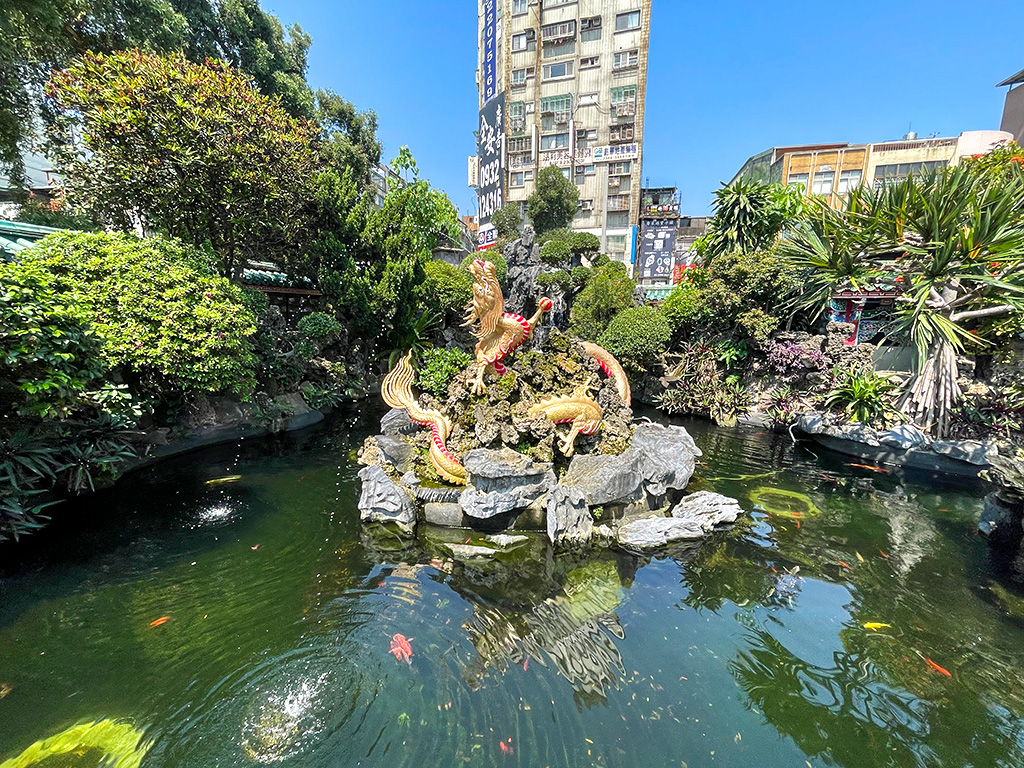 台湾・龍山寺